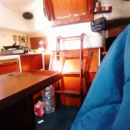 Swan Botel *